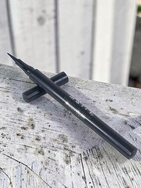 Mally Beauty Evercolor Liquid Eyeliner Shade: Stormy. Charcoal Gray